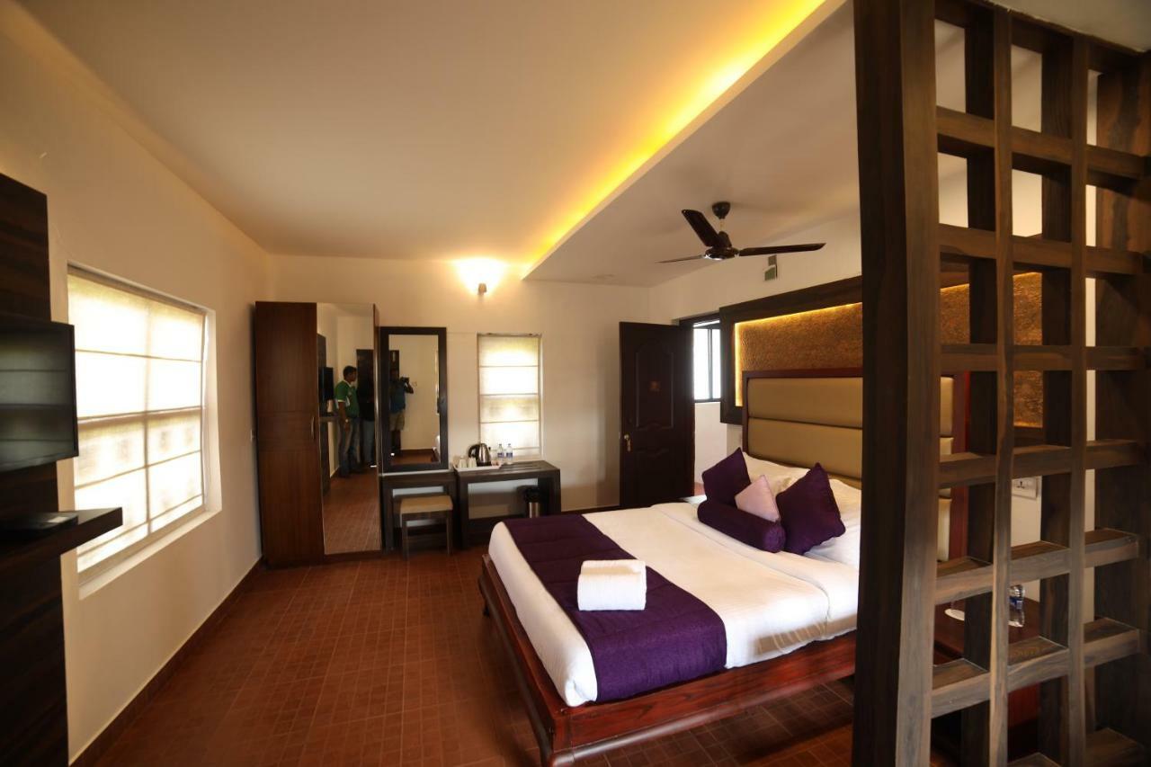 Contour Island Resort & Spa By Citrine Tariyod Buitenkant foto